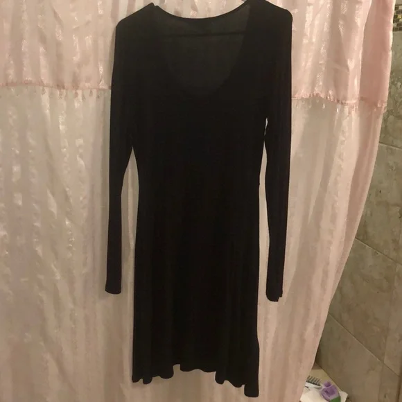 BCBGeneration swing long sleeve black dress size S - Picture 4 of 4